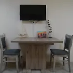 Apartmán Center With A Backyard Burgas City